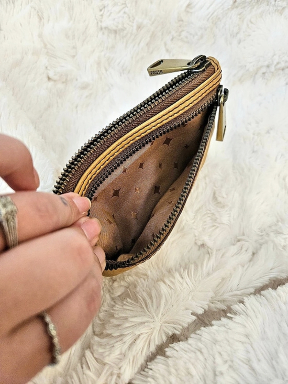 Fossil✨️Explorer Card/Coin Wallet - Picture 8 of 8